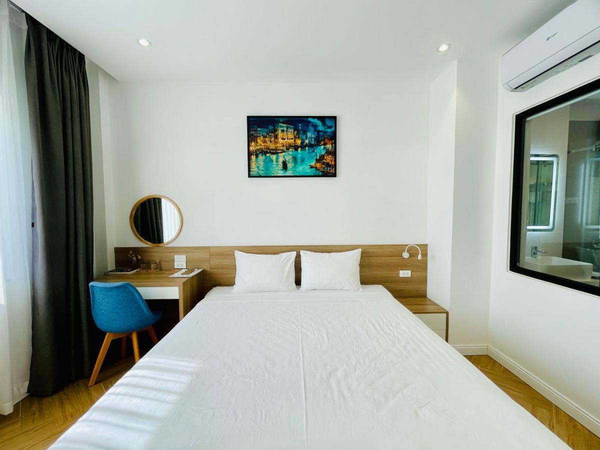The Track Homestay - Near Bai Dai Beach Cam Lam ภายนอก รูปภาพ