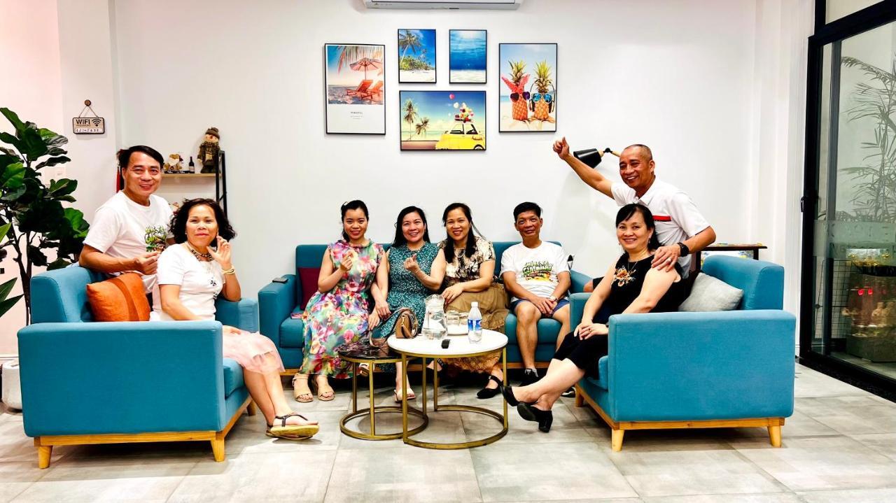 The Track Homestay - Near Bai Dai Beach Cam Lam ภายนอก รูปภาพ